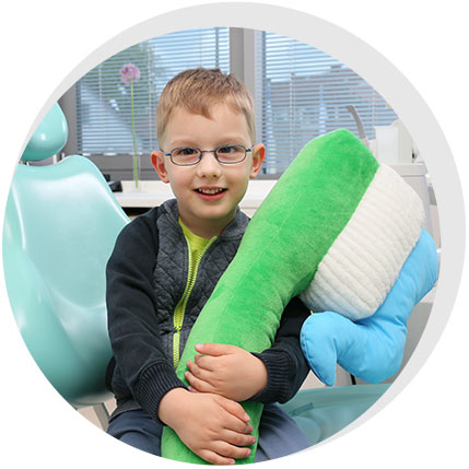 Seiker Zahnärzte Celle - Leistungen: Kinderbehandlung